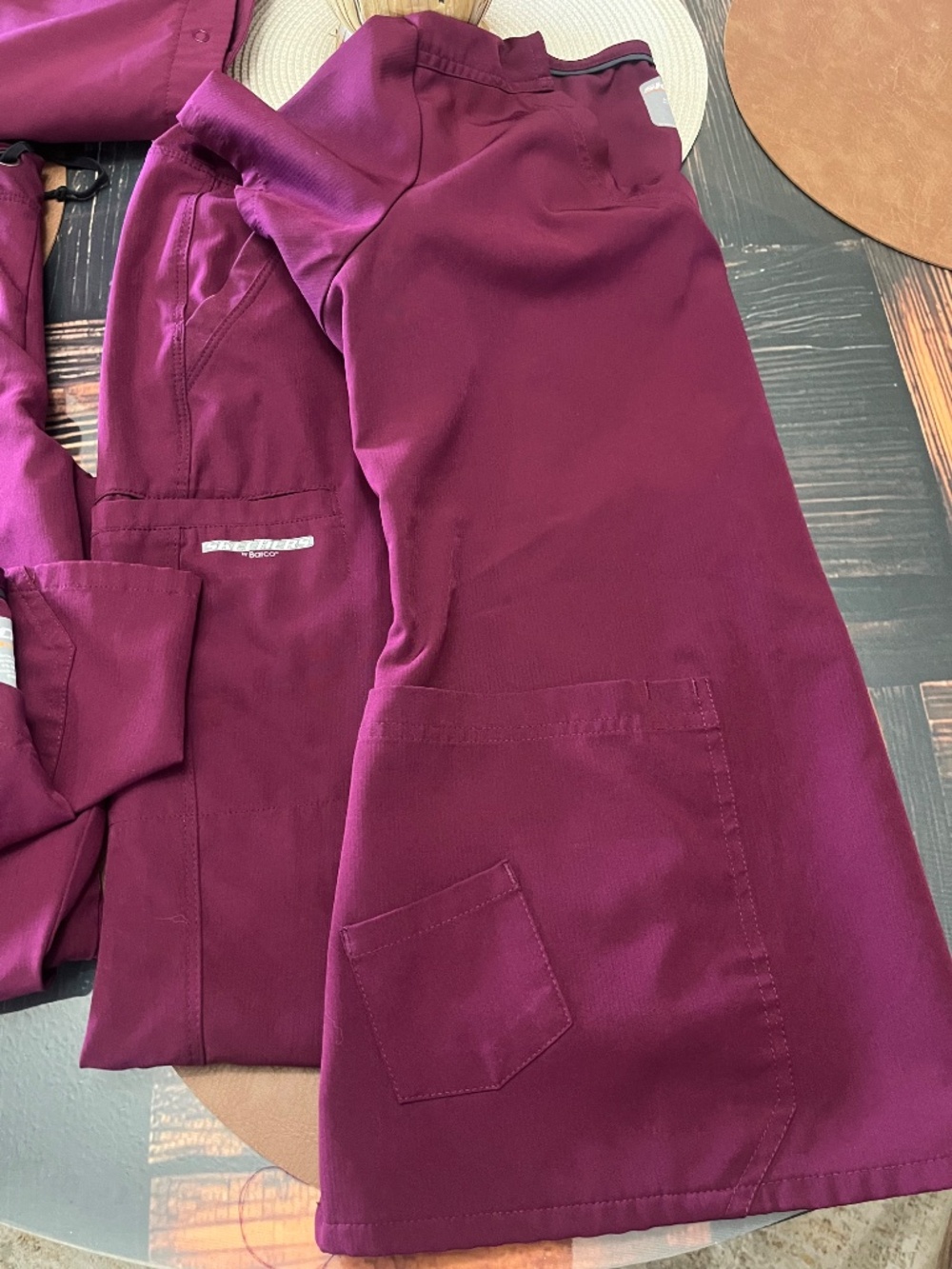 SCRUBS Two Sets Scrubs & Two Jackets All Size Medium - Picture 3 of 6